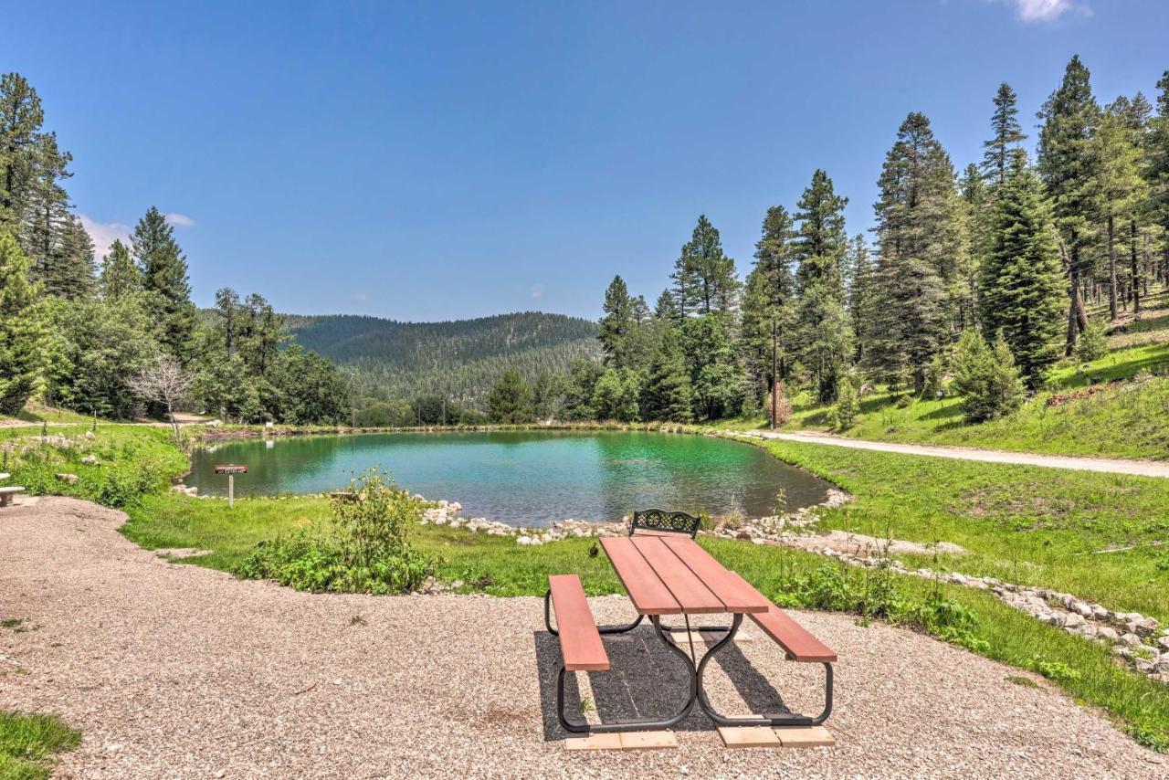 Casa Verde Cabin With Fire Pit 4 Mi To Ski Cloudcroft Exterior photo